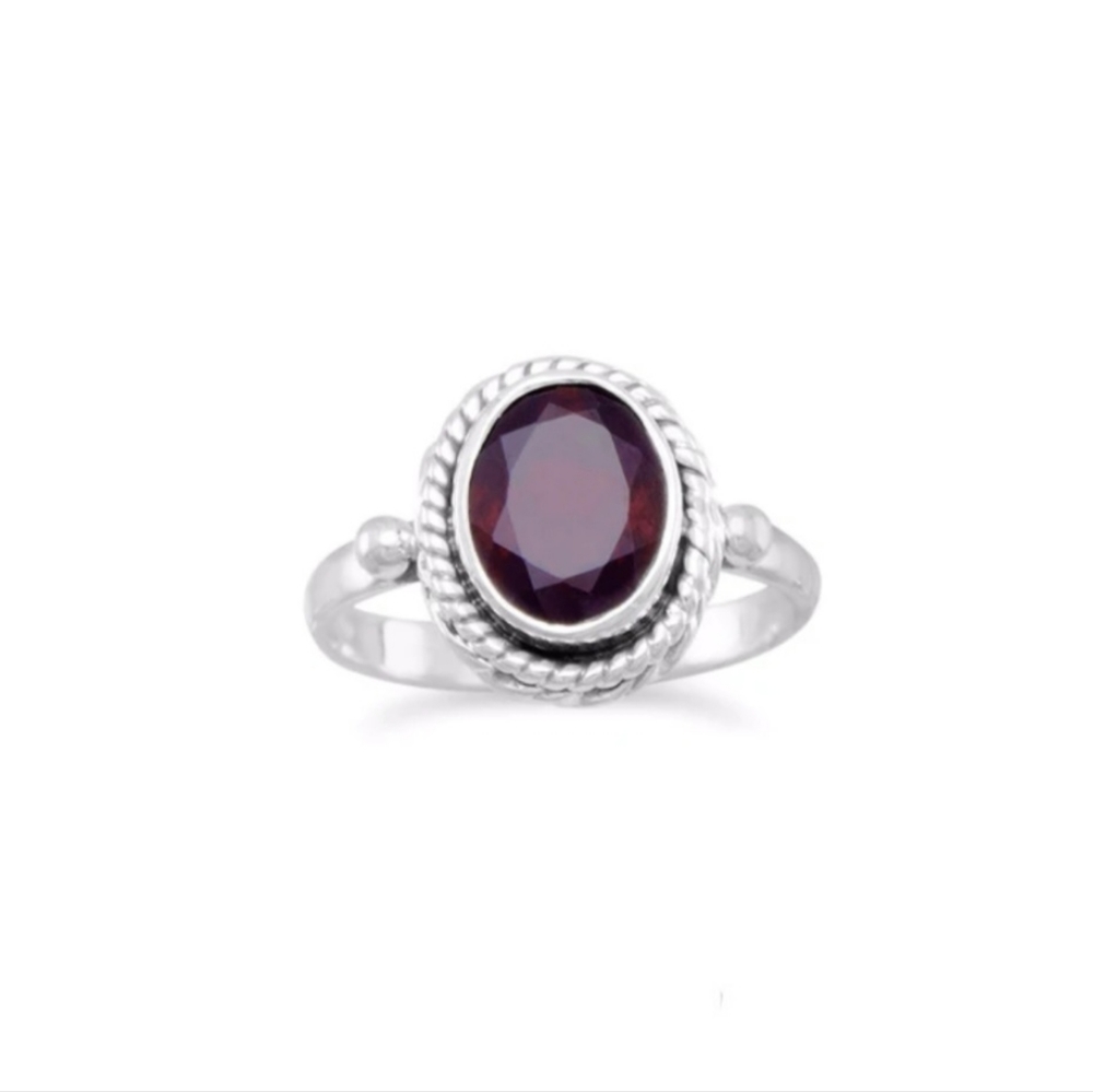 🥰 ROPED GARNET RING